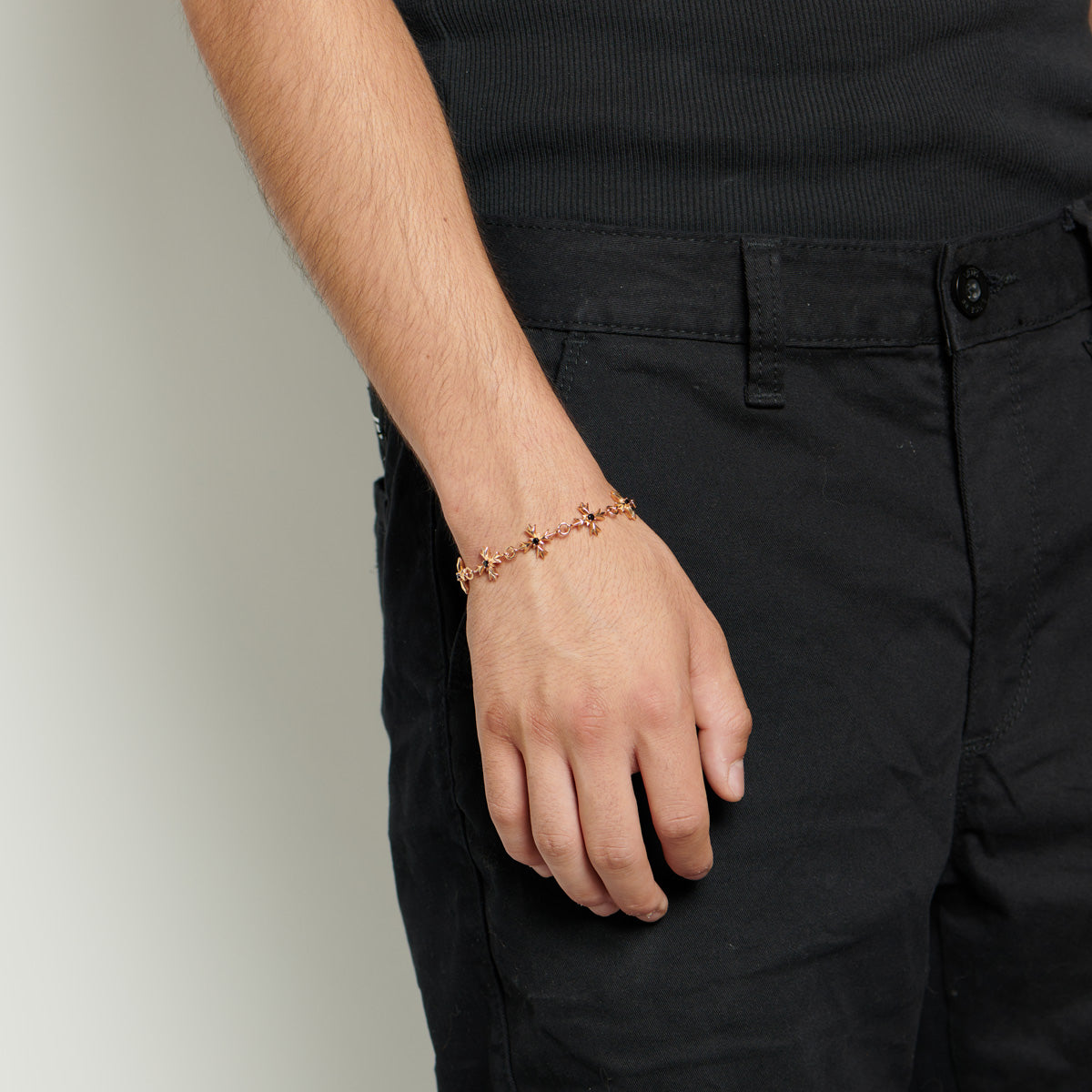 GOLD CRYSTAL CREST BRACELET