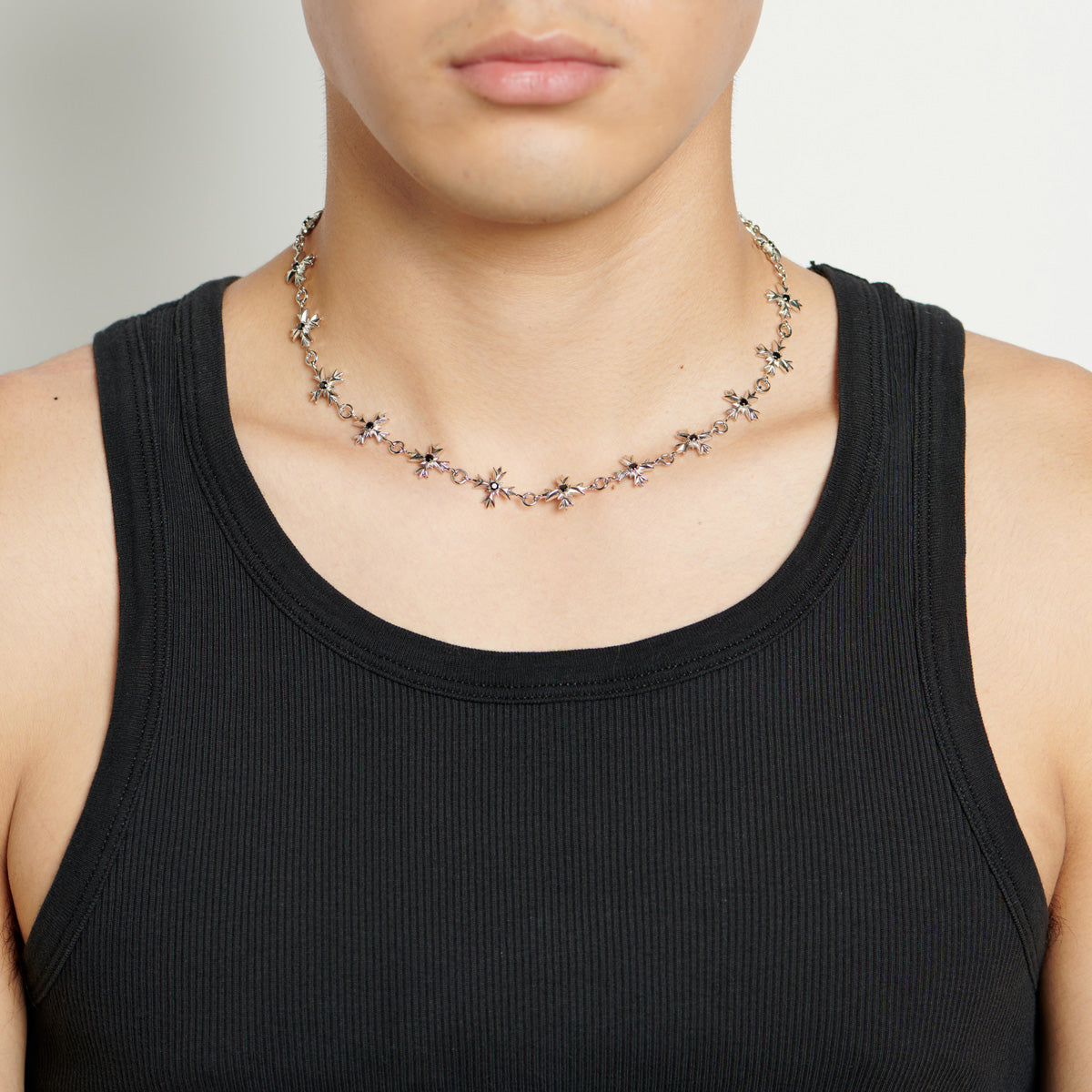 CRYSTAL CREST NECKLACE