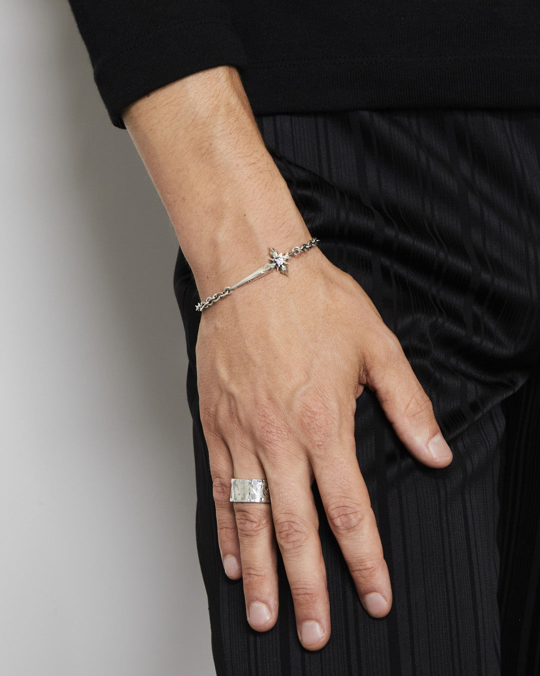 STELLA VENTIS DAGGER BRACELET