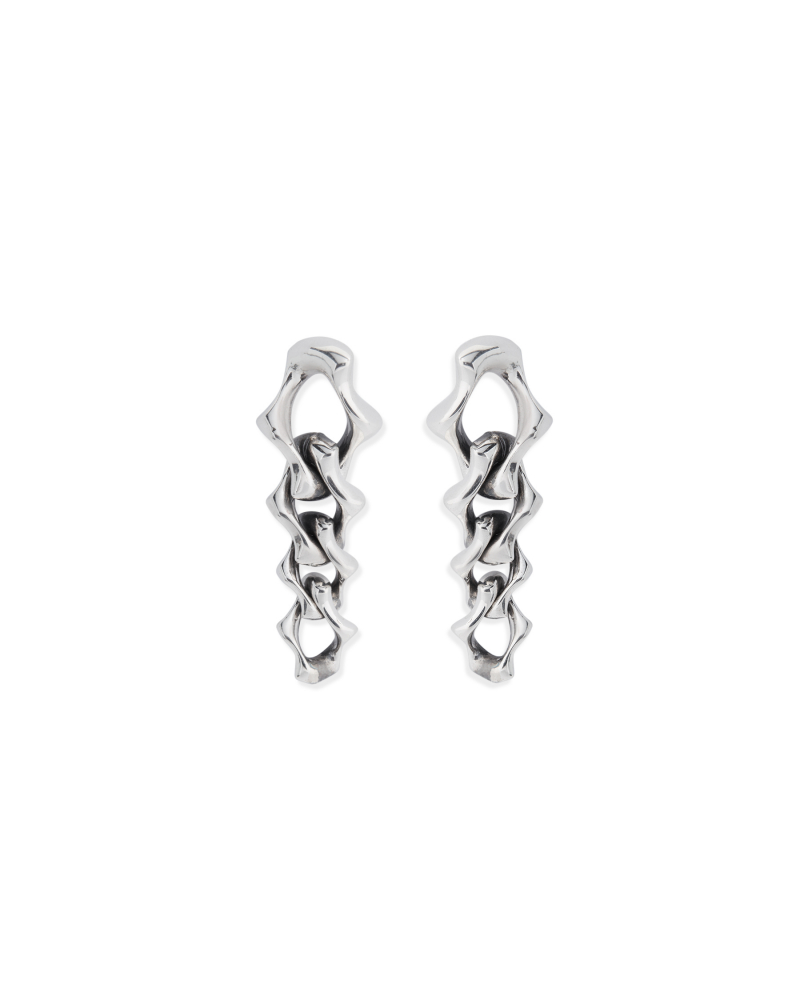 Sharp link chain earrings