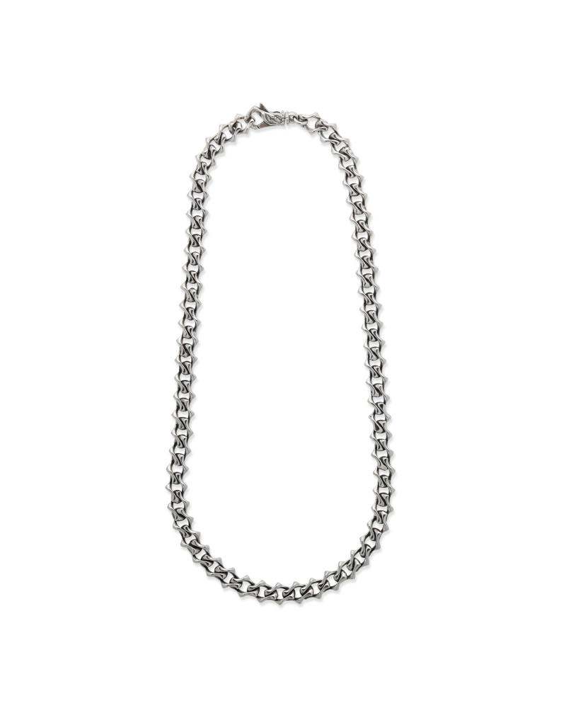 Sharp link chain necklace