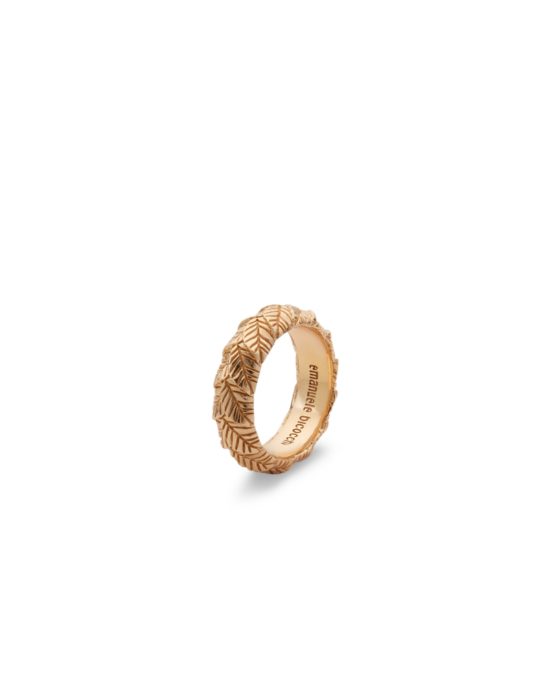 Gold leaves ring