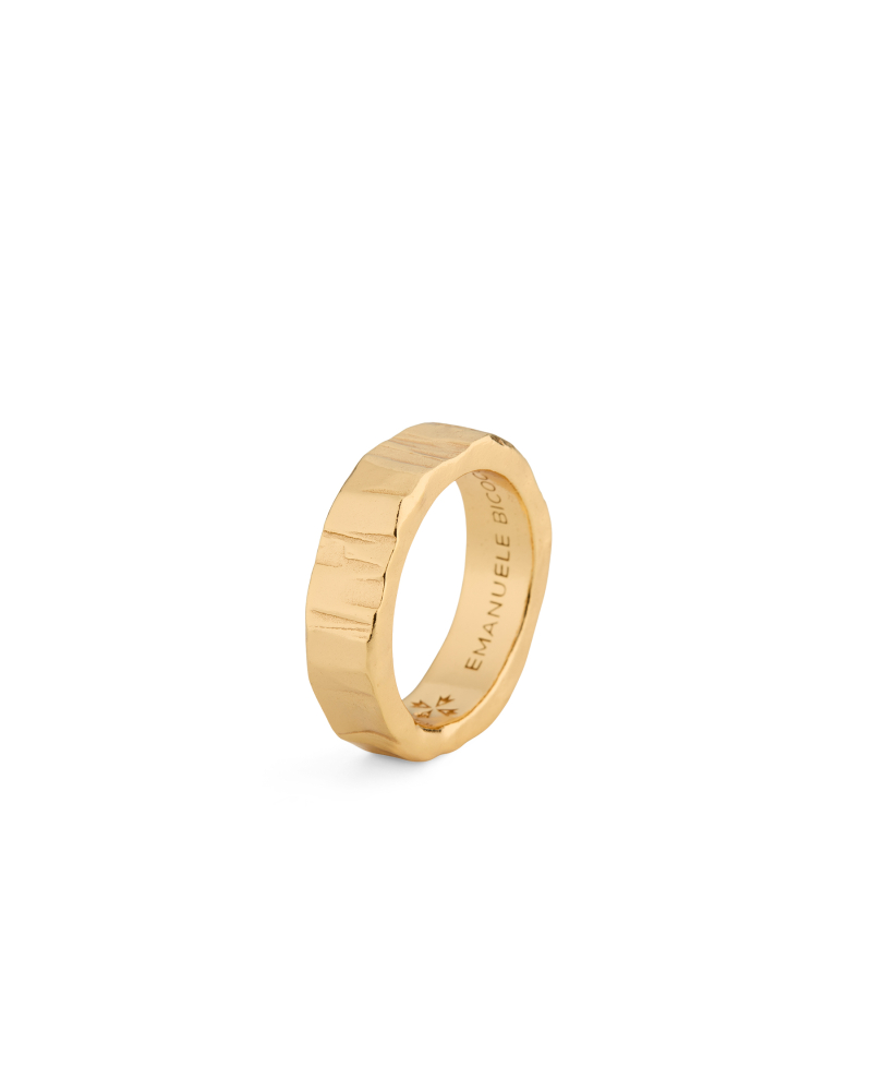 GOLD HAMMERED BAND RING