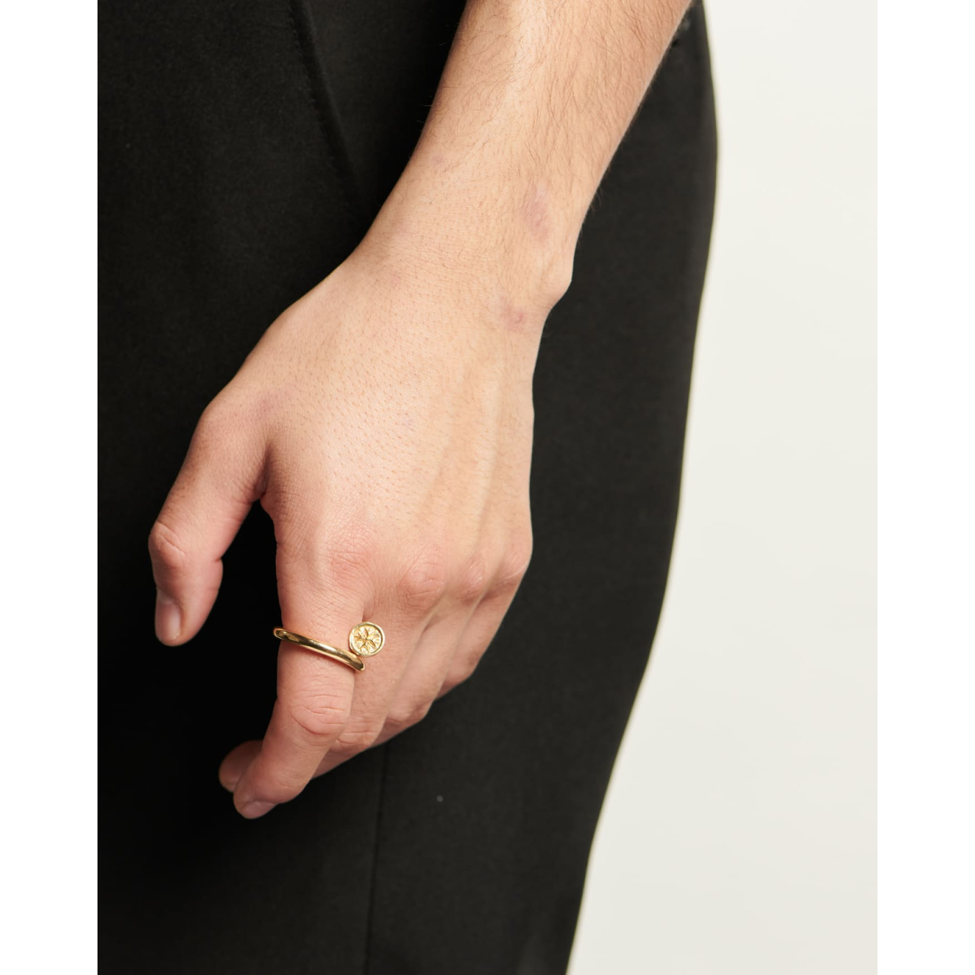 Gold plated sterling silver crest spiral ring | EMANUELE